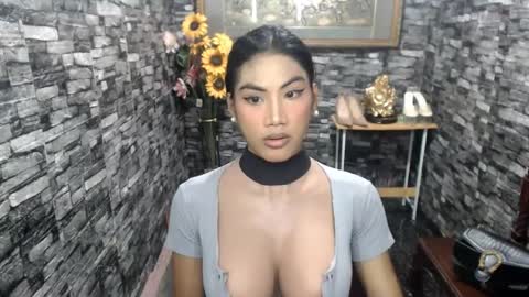Julli Anna online show from 22, 7, 2026
