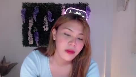 Selena online show from 4, 3, 2025