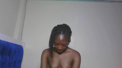 Snapshot of hot_sexxxy_girl chatting on 22, 6, 2026 Milly online show from 22, 6, 2026