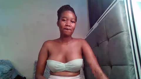 hot sexyy ladyy online show from 5, 3, 2025