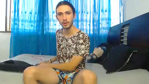 Hot Sharks   online show from 11, 9, 2025