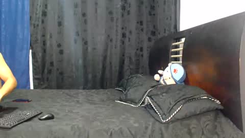 Hot Sharks   online show from 28, 6, 2026