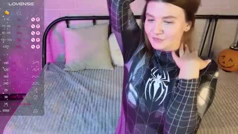 hotaleksaa online show from 6, 11, 2025