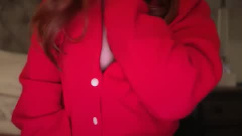 Snapshot of hotasember chatting on 15, 12, 2025 Ember online show from 15, 12, 2025