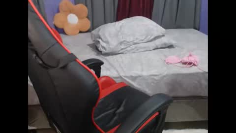 hotasian_pinky online show from 25, 3, 2026