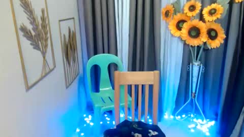 hotasian_richard online show from 8, 4, 2026