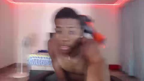 Snapshot of hotblacks07 chatting on 25, 9, 2025 rivas online show from 25, 9, 2025