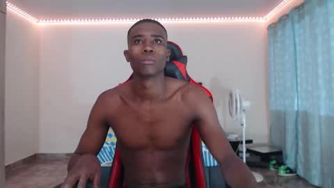 Snapshot of hotblacks07 chatting on 5, 10, 2025 rivas online show from 5, 10, 2025