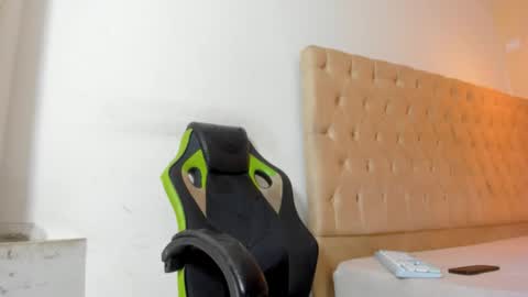 hotblosson online show from 1, 12, 2025