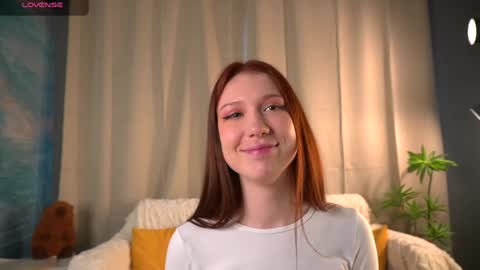Snapshot of hotblush chatting on 4, 4, 2026 Sonya online show from 4, 4, 2026