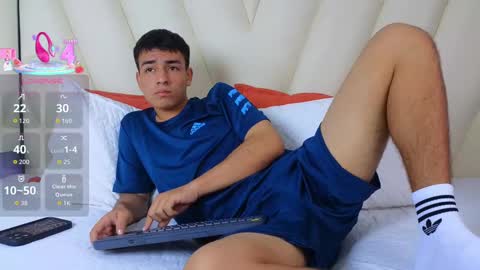 hotboy21_ online show from 30, 10, 2025