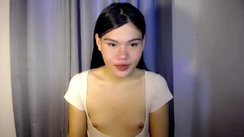 Snapshot of hotbunnyrainx chatting on 19, 12, 2025 rain online show from 19, 12, 2025