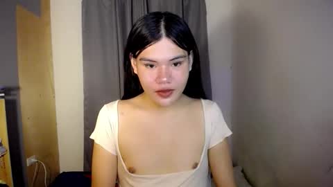 Snapshot of hotbunnyrainx chatting on 5, 2, 2026 rain online show from 5, 2, 2026