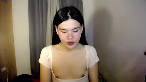 Snapshot of hotbunnyrainx chatting on 7, 3, 2026 rain online show from 7, 3, 2026