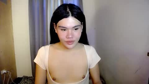 Snapshot of hotbunnyrainx chatting on 12, 3, 2026 rain online show from 12, 3, 2026