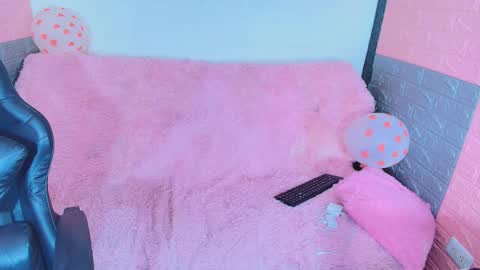 Snapshot of hotcakes_uwu chatting on 27, 3, 2026 Hotcakes online show from 27, 3, 2026