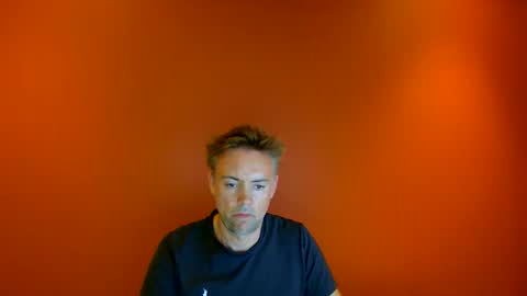 Snapshot of hotdaddy1982 chatting on 29, 4, 2026 hotdaddy1982 online show from 29, 4, 2026