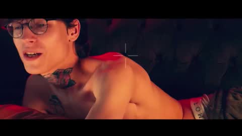 Snapshot of hotdogswaitingaports chatting on 24, 3, 2026 Archi Stewart online show from 24, 3, 2026