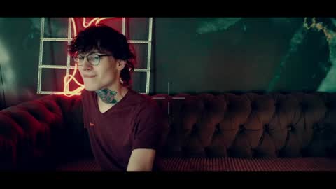 Snapshot of hotdogswaitingaports chatting on 5, 4, 2026 Archi Stewart online show from 5, 4, 2026