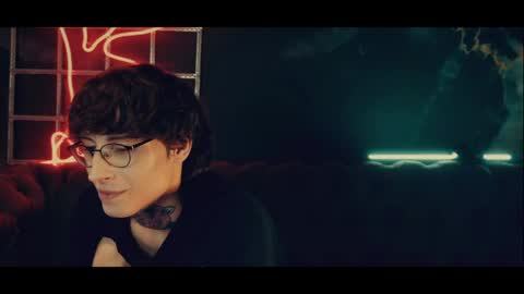 Snapshot of hotdogswaitingaports chatting on 15, 4, 2026 Archi Stewart online show from 15, 4, 2026