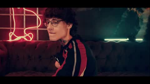 Snapshot of hotdogswaitingaports chatting on 19, 4, 2026 Archi Stewart online show from 19, 4, 2026