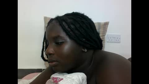 Snapshot of hotebbbyy chatting on 27, 9, 2025 EBBY online show from 27, 9, 2025