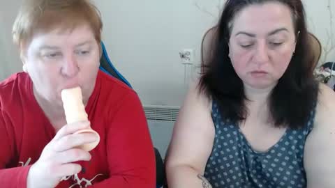 Snapshot of hotfiremommy chatting on 29, 3, 2026 LimonkaFire online show from 29, 3, 2026