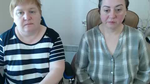 Snapshot of hotfiremommy chatting on 4, 4, 2026 LimonkaFire online show from 4, 4, 2026