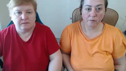 Snapshot of hotfiremommy chatting on 5, 4, 2026 LimonkaFire online show from 5, 4, 2026