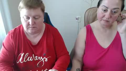 Snapshot of hotfiremommy chatting on 25, 4, 2026 LimonkaFire online show from 25, 4, 2026