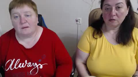 Snapshot of hotfiremommy chatting on 26, 4, 2026 LimonkaFire online show from 26, 4, 2026
