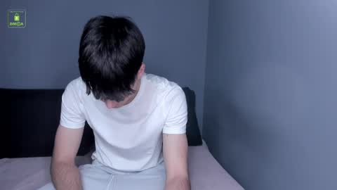 Snapshot of hotflirtyfella chatting on 27, 3, 2026 QUENTIN online show from 27, 3, 2026