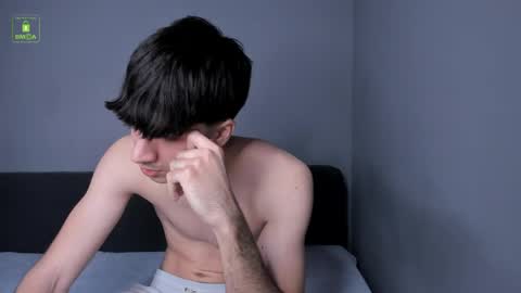 Snapshot of hotflirtyfella chatting on 5, 4, 2026 QUENTIN online show from 5, 4, 2026