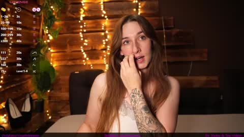 Snapshot of hotfrecklesgirl chatting on 21, 10, 2025 hotfrecklesgirl online show from 21, 10, 2025