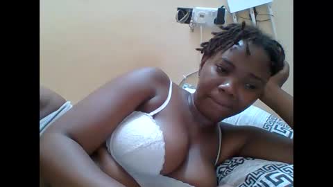 Snapshot of hotgodees chatting on 28, 2, 2026 Queen online show from 28, 2, 2026