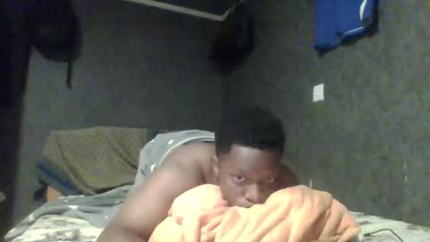 Snapshot of hotguyy001 chatting on 26, 2, 2025 hotguyy001 online show from 26, 2, 2025