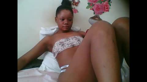 Snapshot of hotjeylee chatting on 29, 10, 2025 LOYCE online show from 29, 10, 2025