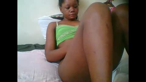 Snapshot of hotjeylee chatting on 31, 10, 2025 LOYCE online show from 31, 10, 2025