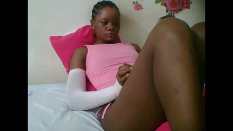 Snapshot of hotjeylee chatting on 31, 10, 2025 LOYCE online show from 31, 10, 2025