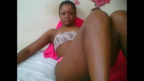 Snapshot of hotjeylee chatting on 3, 11, 2025 LOYCE online show from 3, 11, 2025