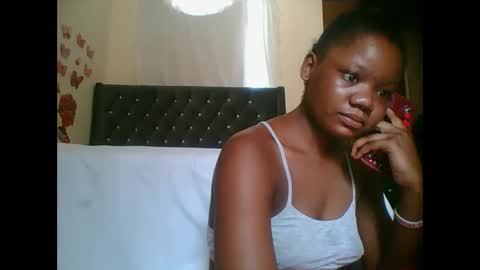 Snapshot of hotjeylee chatting on 22, 11, 2025 LOYCE online show from 22, 11, 2025