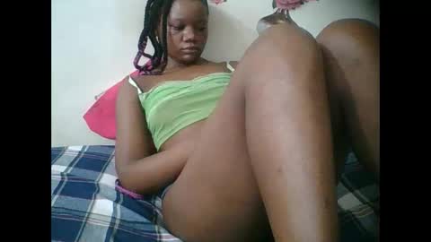 Snapshot of hotjeylee chatting on 1, 12, 2025 LOYCE online show from 1, 12, 2025