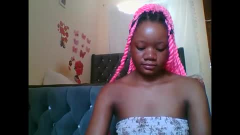 Snapshot of hotjeylee chatting on 5, 12, 2025 LOYCE online show from 5, 12, 2025