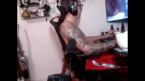 hotkinkytat online show from 24, 2, 2025