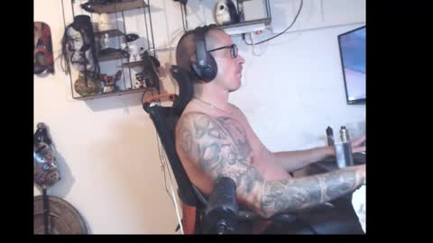 hotkinkytat online show from 18, 4, 2026