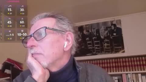 Snapshot of hotlux_54 chatting on 8, 3, 2026 hotlux_54 online show from 8, 3, 2026