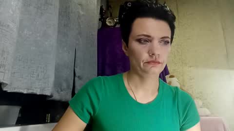 Snapshot of hotmamaqueen234 chatting on 19, 3, 2026 hotmamaqueen234 online show from 19, 3, 2026