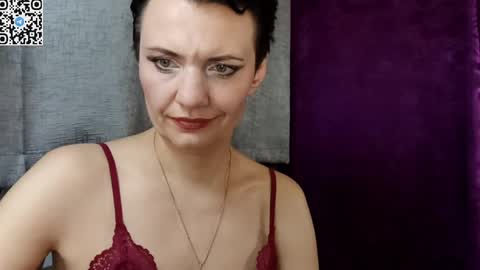 Snapshot of hotmamaqueen234 chatting on 15, 4, 2026 hotmamaqueen234 online show from 15, 4, 2026