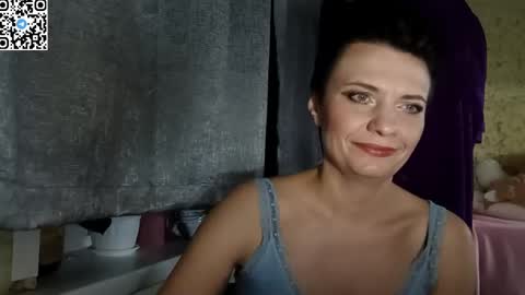 Snapshot of hotmamaqueen234 chatting on 16, 4, 2026 hotmamaqueen234 online show from 16, 4, 2026