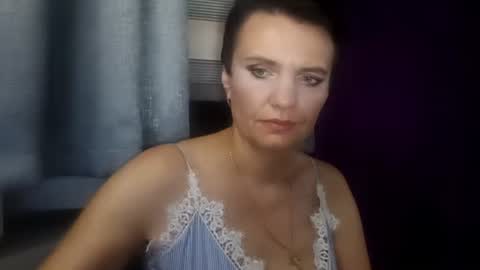Snapshot of hotmamaqueen234 chatting on 5, 8, 2026 hotmamaqueen234 online show from 5, 8, 2026